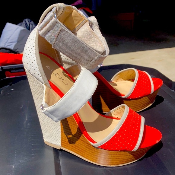 Aldo wedges - Picture 1 of 6